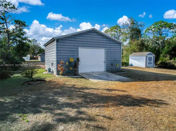 $305,000 | 421 Fiat Avenue, Sebring, FL 33872