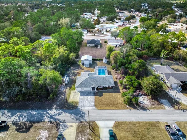 $305,000 | 421 Fiat Avenue, Sebring, FL 33872