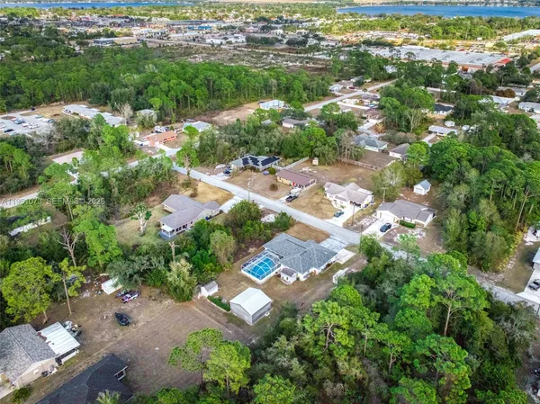 $305,000 | 421 Fiat Avenue, Sebring, FL 33872