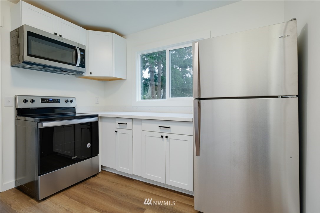 2465 Rocky Point Road Northwest Bremerton, WA 98312 - Photo 14 of 39 Gallery Image 14