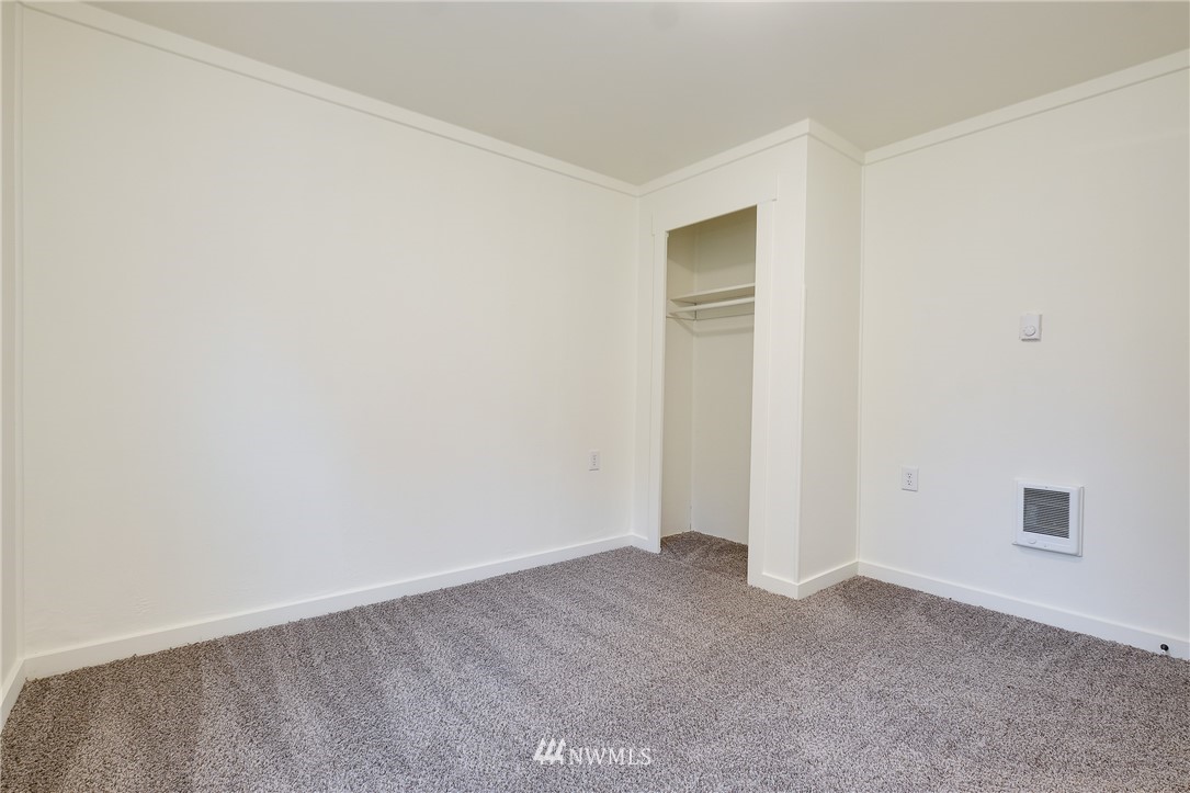 2465 Rocky Point Road Northwest Bremerton, WA 98312 - Photo 19 of 39 Gallery Image 19