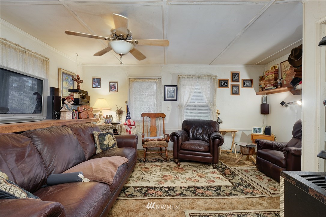 2465 Rocky Point Road Northwest Bremerton, WA 98312 - Photo 27 of 39 Gallery Image 27