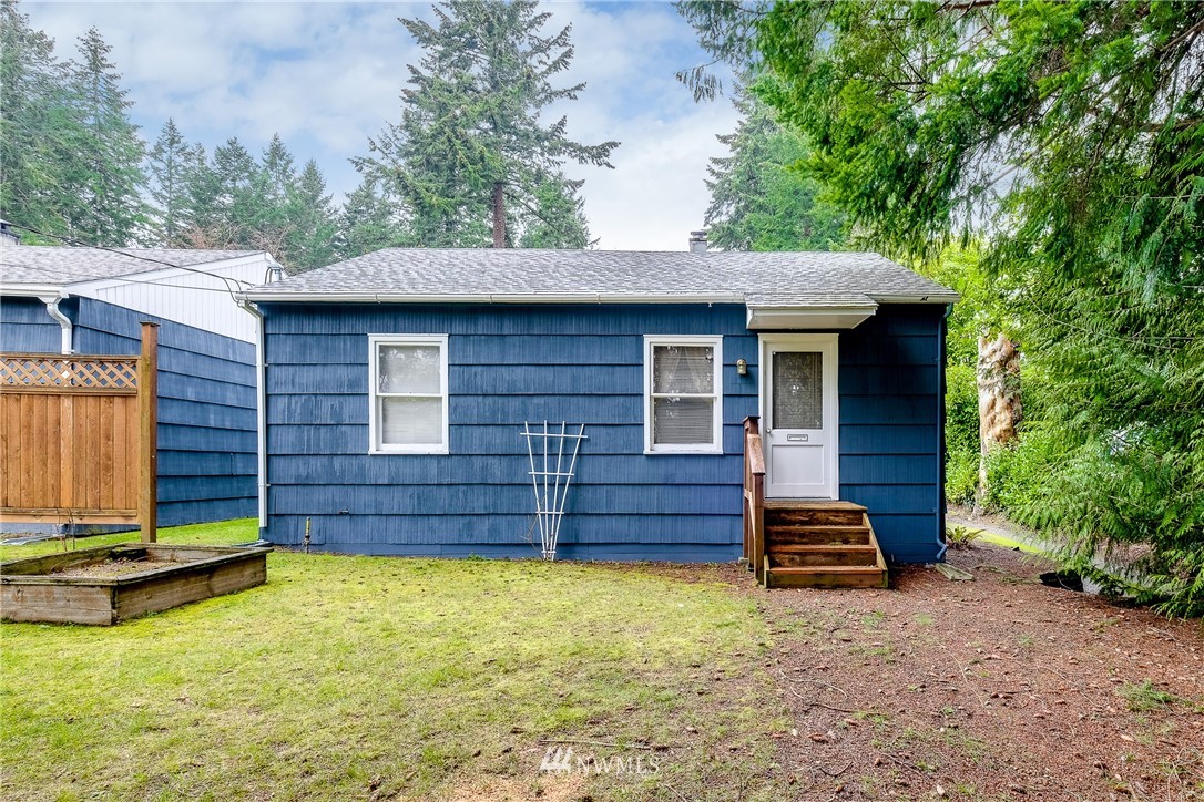 2465 Rocky Point Road Northwest Bremerton, WA 98312 - Photo 32 of 39 Gallery Image 32