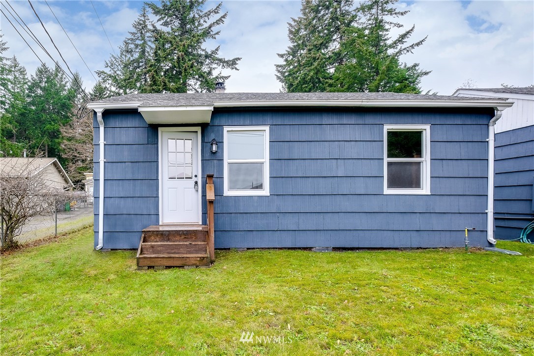 2465 Rocky Point Road Northwest Bremerton, WA 98312 - Photo 33 of 39 Gallery Image 33