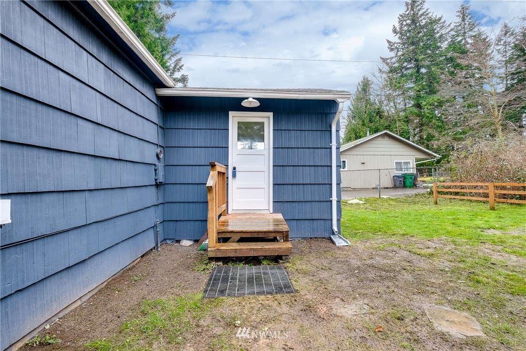 2465 Rocky Point Road Northwest Bremerton, WA 98312 - Photo 36 of 39 Gallery Image 36