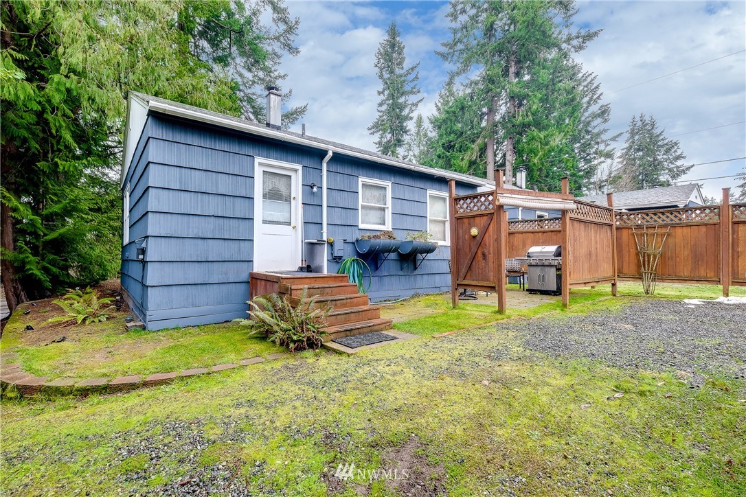 2465 Rocky Point Road Northwest Bremerton, WA 98312 - Photo 37 of 39 Gallery Image 37