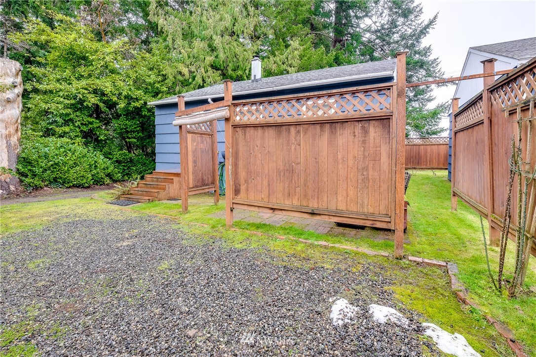2465 Rocky Point Road Northwest Bremerton, WA 98312 - Photo 38 of 39 Gallery Image 38