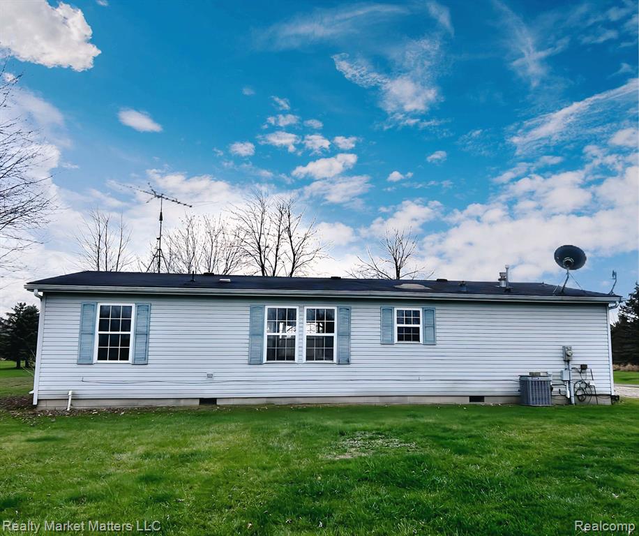 14118 Koehn Road Capac, MI 48014 - Photo 21 of 25 Gallery Image 21