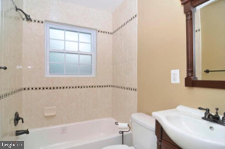 3349 Jones Bridge Road Chevy Chase, MD 20815 - Photo 6 of 17 Bath #1