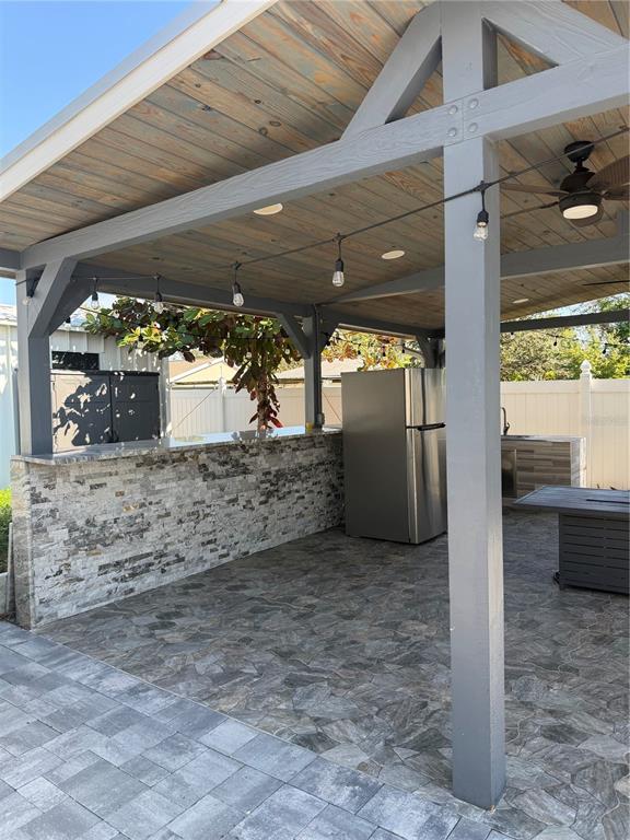 5315 3rd Bradenton, FL 34203 - Photo 32 of 41 a view of a garage