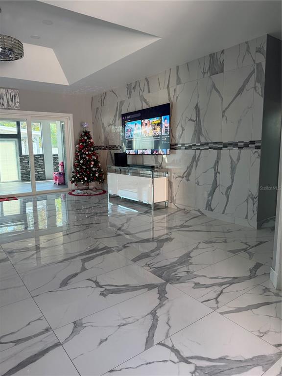 5315 3rd Bradenton, FL 34203 - Photo 6 of 41