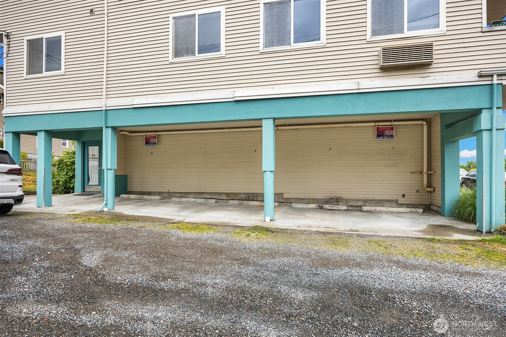 816 North 38th Street Seattle, WA 98103 - Photo 5 of 12
