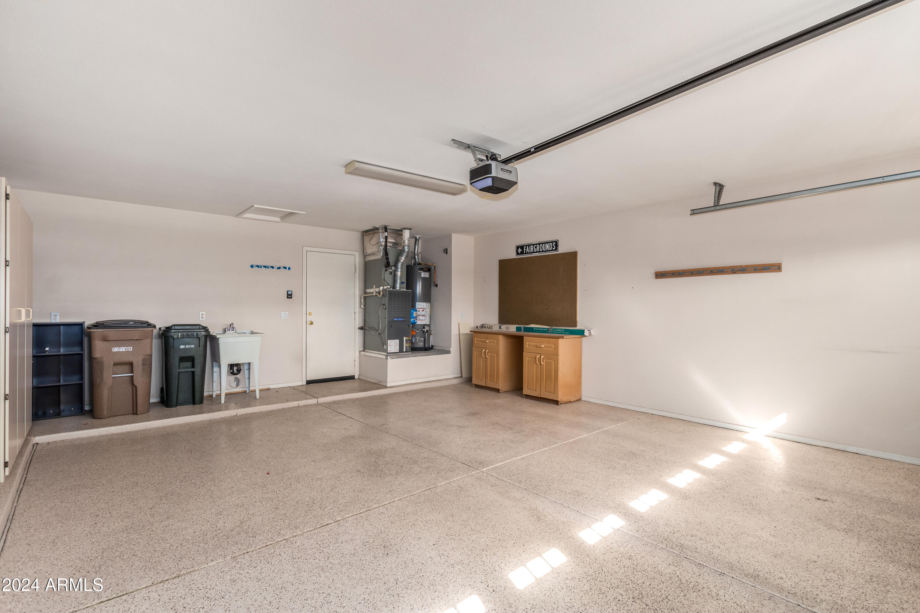 14766 Piccadilly Road Goodyear, AZ 85395 - Photo 29 of 41 Garage View 1