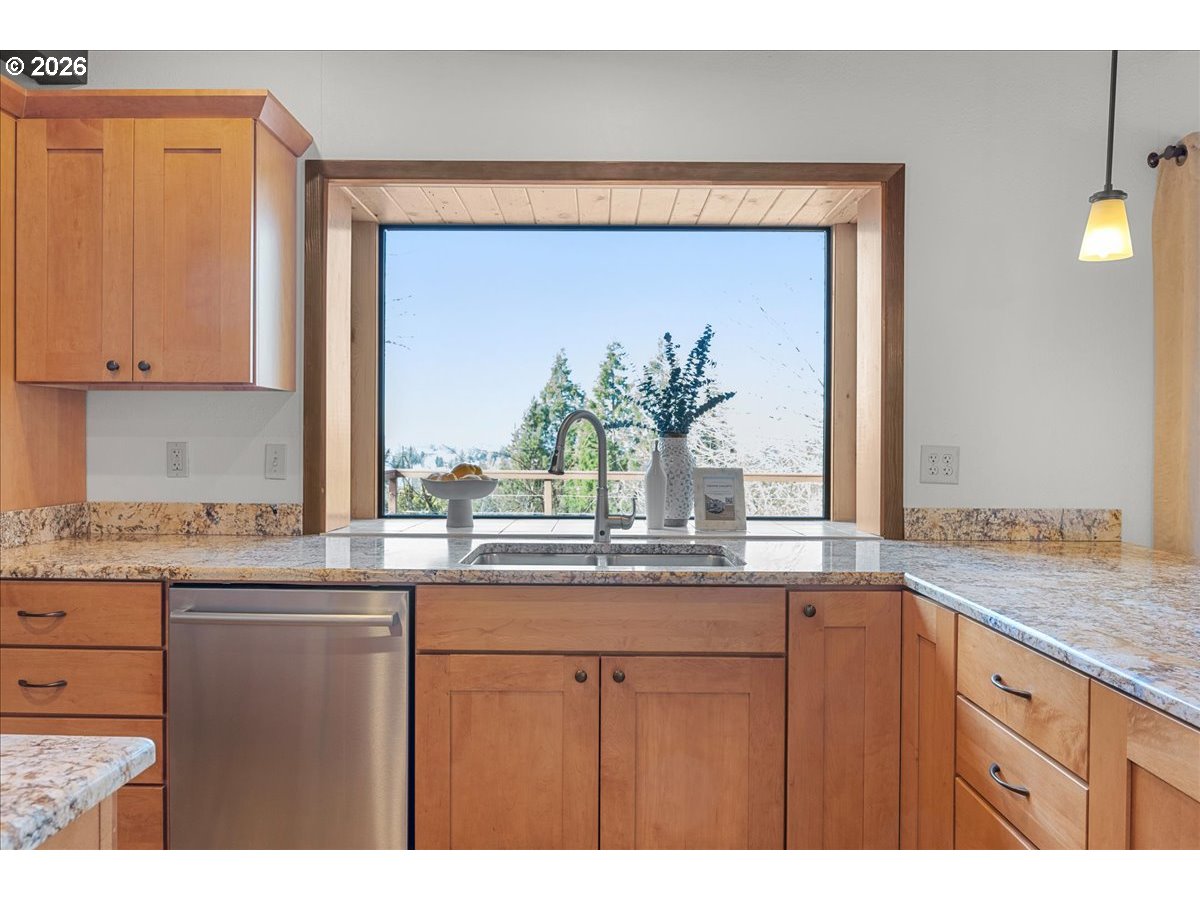 3904 Viewcrest Road South Salem, OR 97302 - Photo 15 of 48