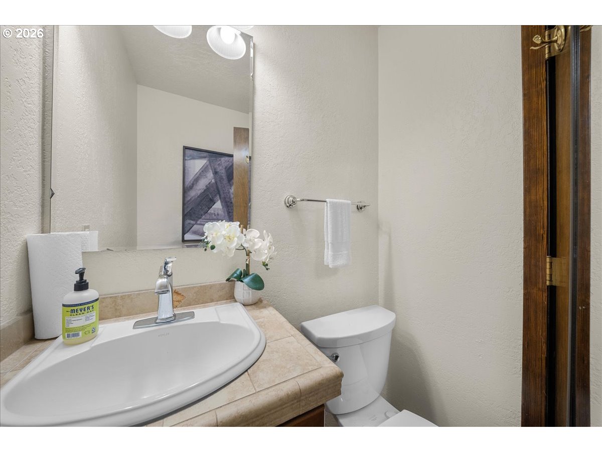 3904 Viewcrest Road South Salem, OR 97302 - Photo 21 of 48