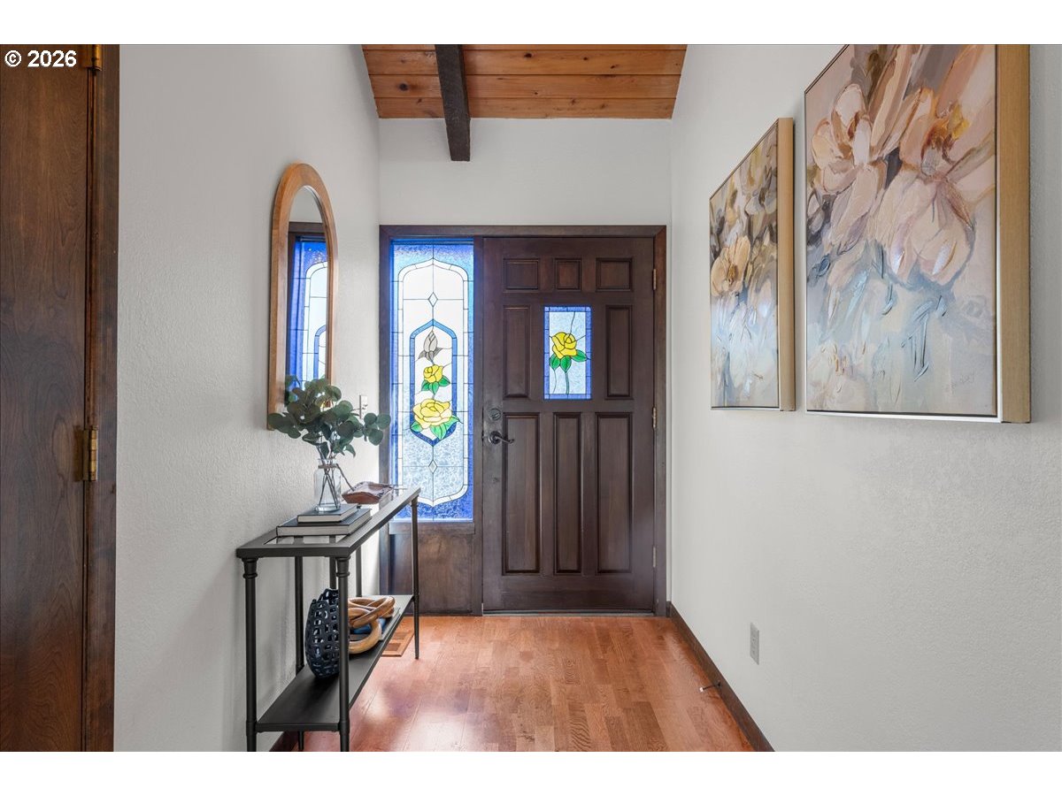 3904 Viewcrest Road South Salem, OR 97302 - Photo 3 of 48