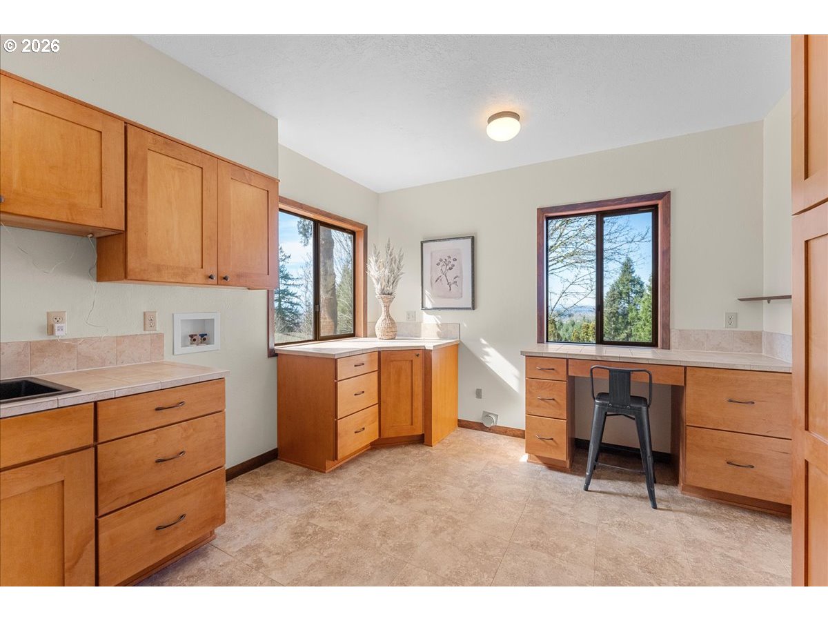 3904 Viewcrest Road South Salem, OR 97302 - Photo 31 of 48