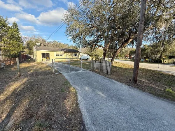 $1,300 | 12455 Terra Ceia Avenue, New Port Richey, FL 34654