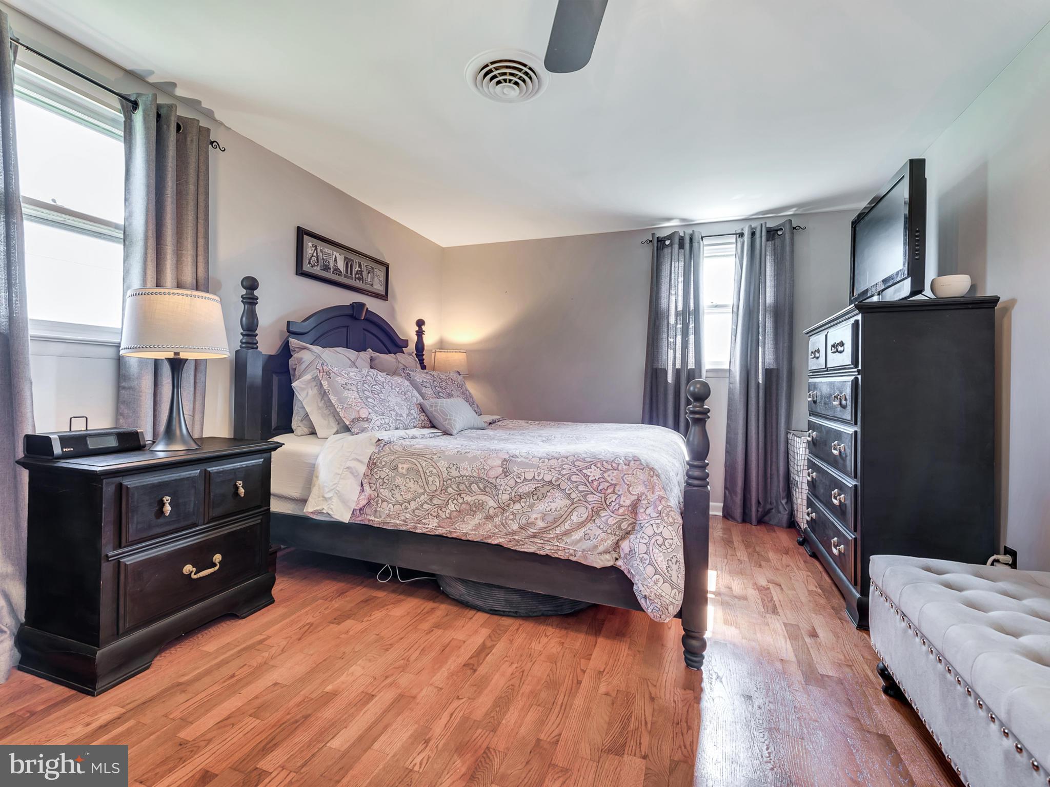 16718 Fairview Road Hagerstown, MD 21740 - Photo 19 of 29 Bedroom (Master)