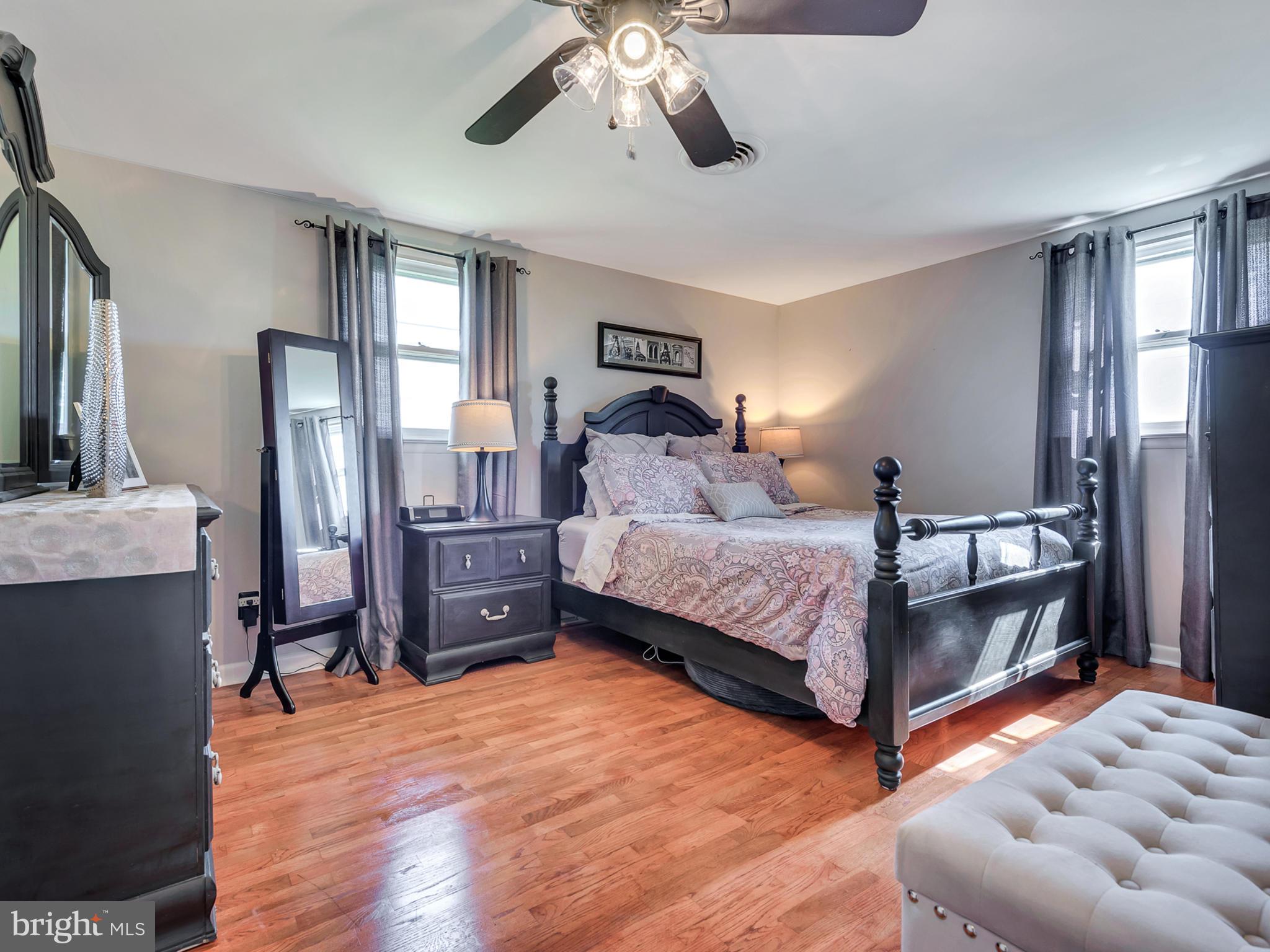 16718 Fairview Road Hagerstown, MD 21740 - Photo 20 of 29 Bedroom (Master)