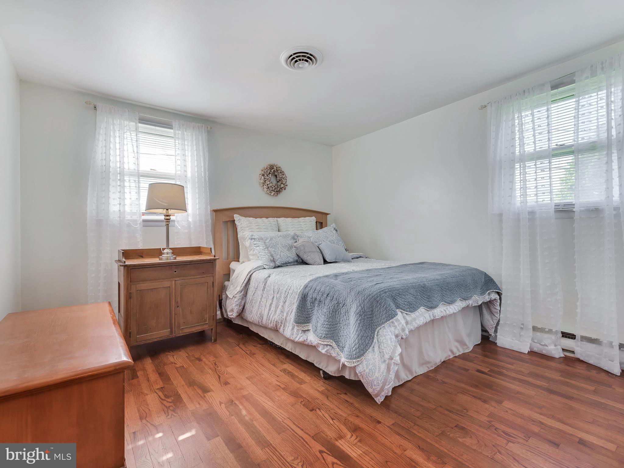 16718 Fairview Road Hagerstown, MD 21740 - Photo 21 of 29 Bedroom
