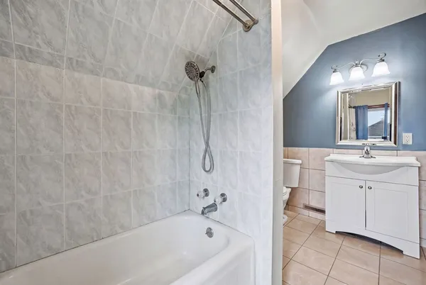 $192,000 | 1207 Union Avenue, Belvidere, IL 61008