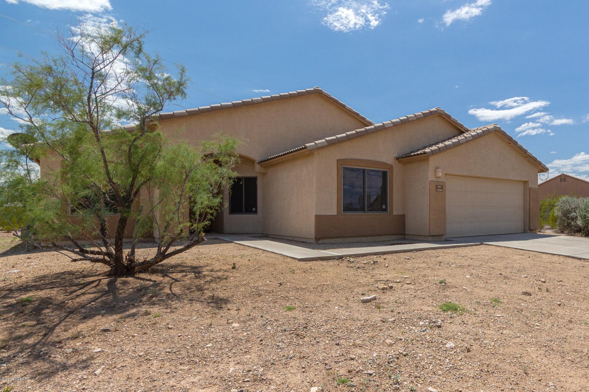 13610 East Mooncloud Way Vail, AZ 85641 - Photo 2 of 21