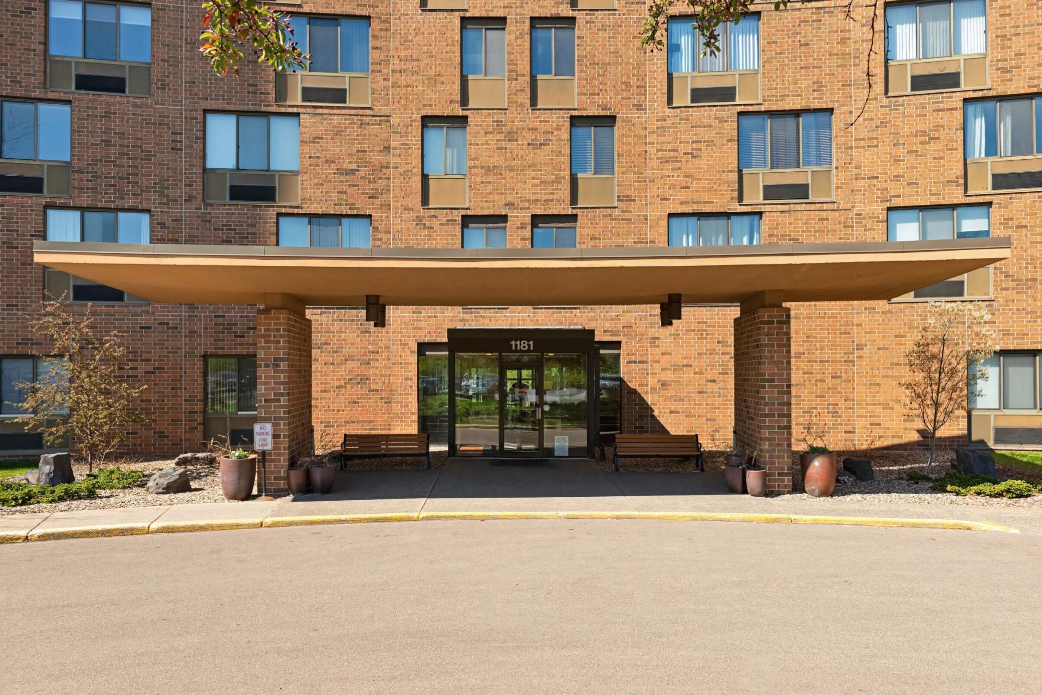 1181 Edgcumbe Road, Unit 413 St. Paul, MN 55105 - Photo 11 of 25