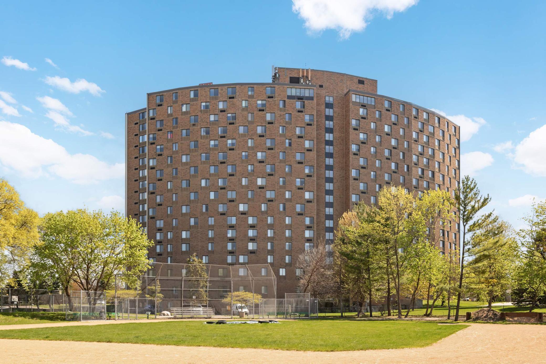 1181 Edgcumbe Road, Unit 413 St. Paul, MN 55105 - Photo 12 of 25