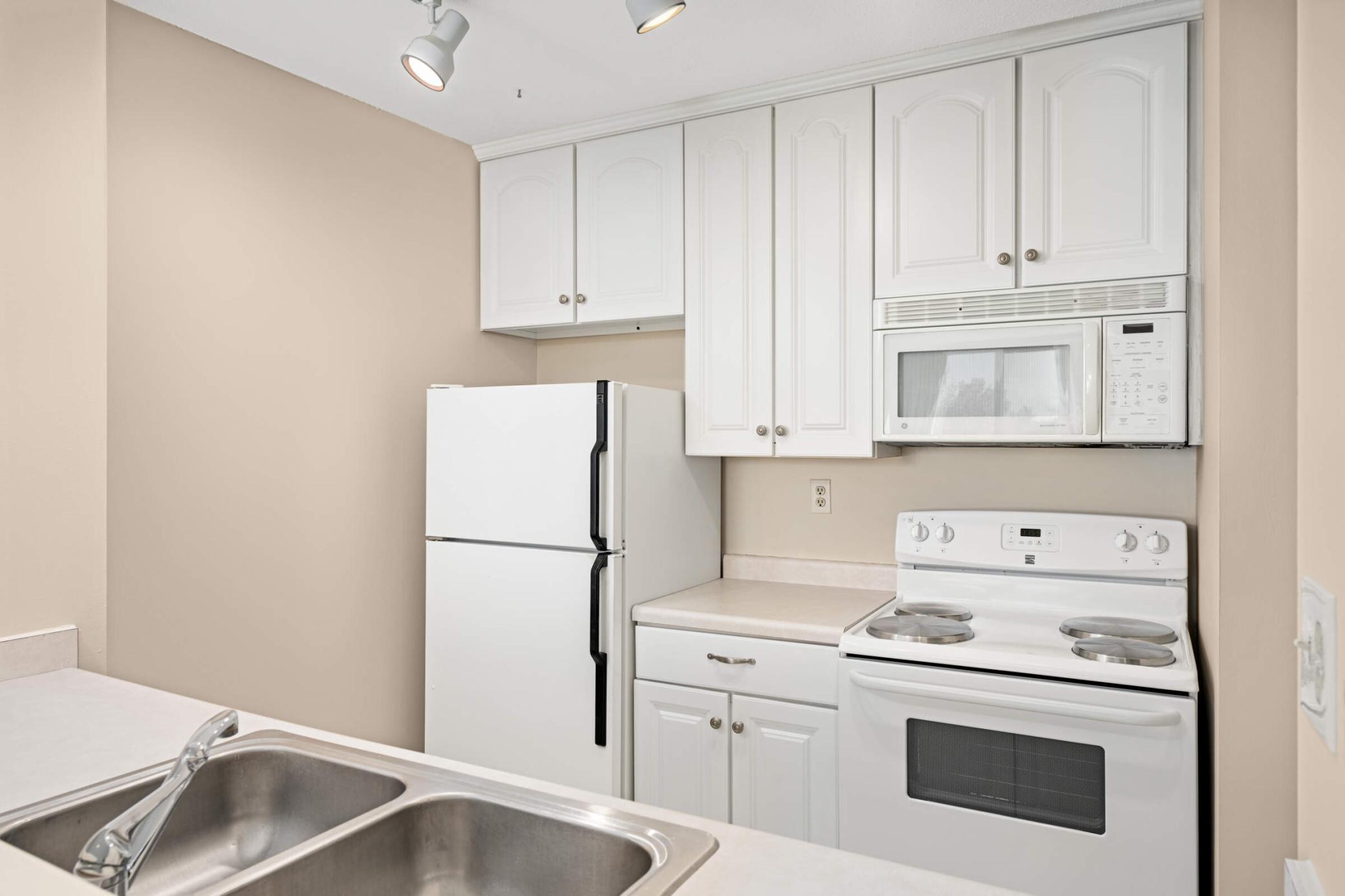 1181 Edgcumbe Road, Unit 413 St. Paul, MN 55105 - Photo 5 of 25