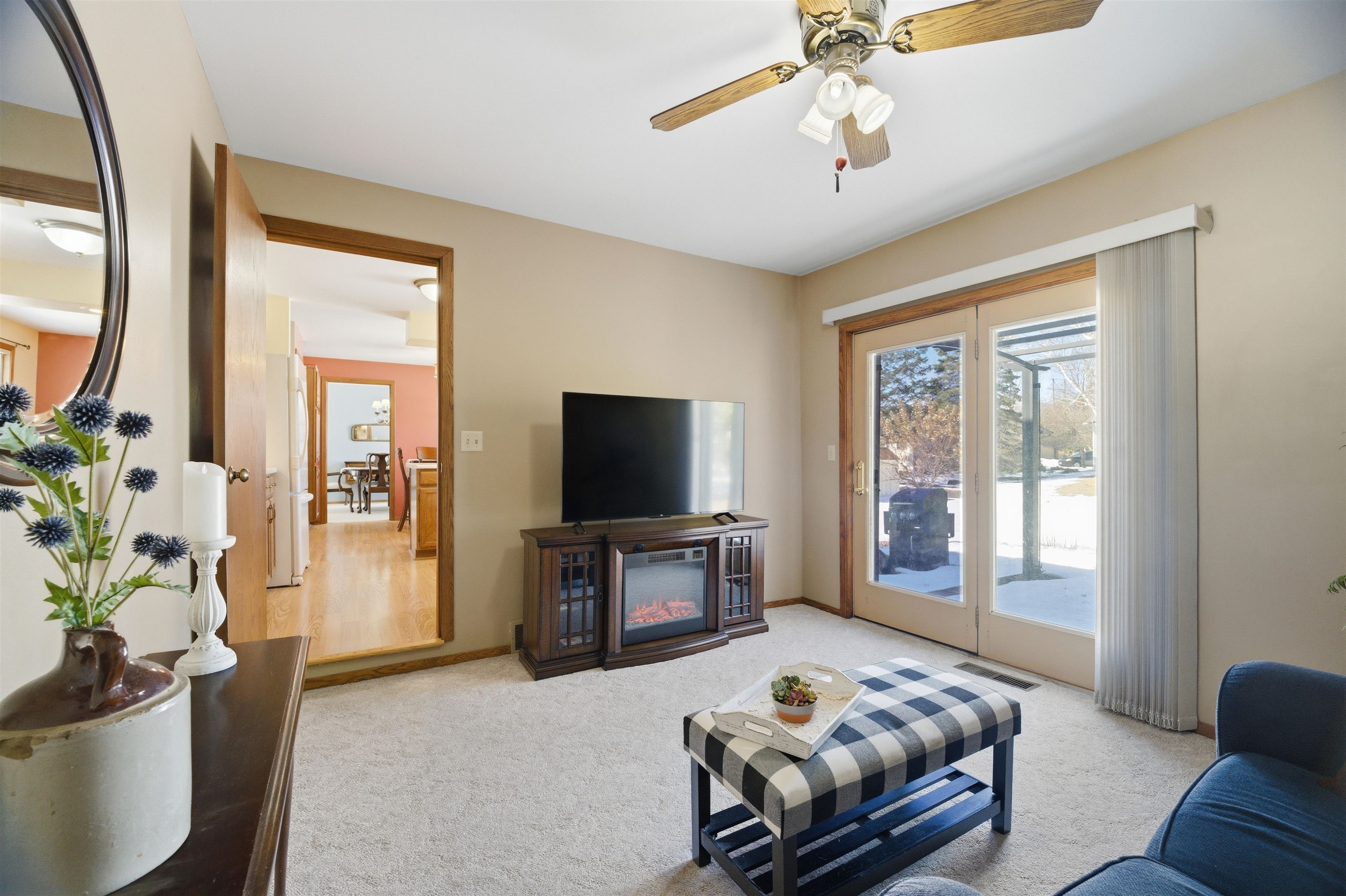 705 South Goldenrod Drive Appleton, WI 54914 - Photo 13 of 34