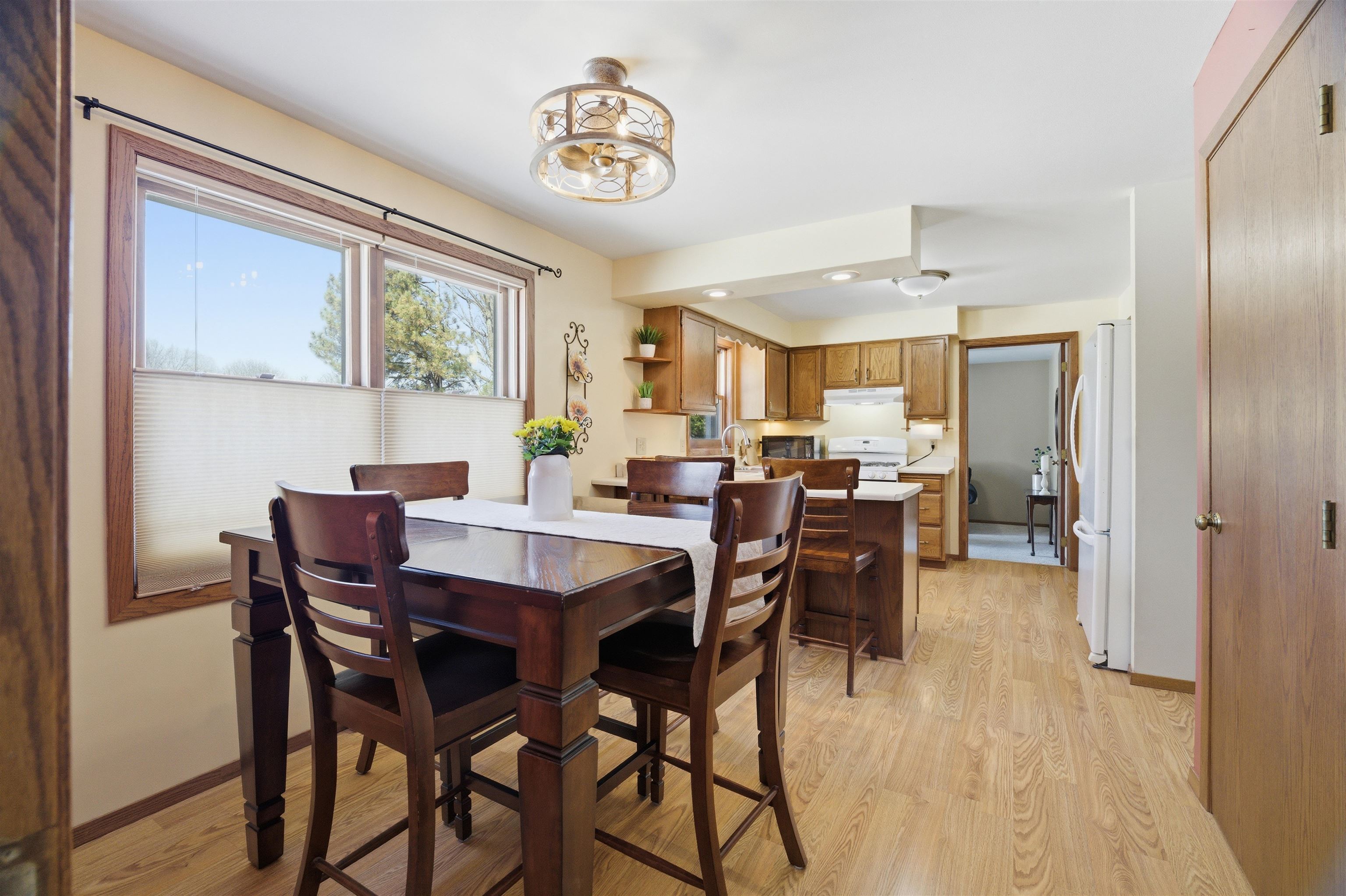 705 South Goldenrod Drive Appleton, WI 54914 - Photo 6 of 34