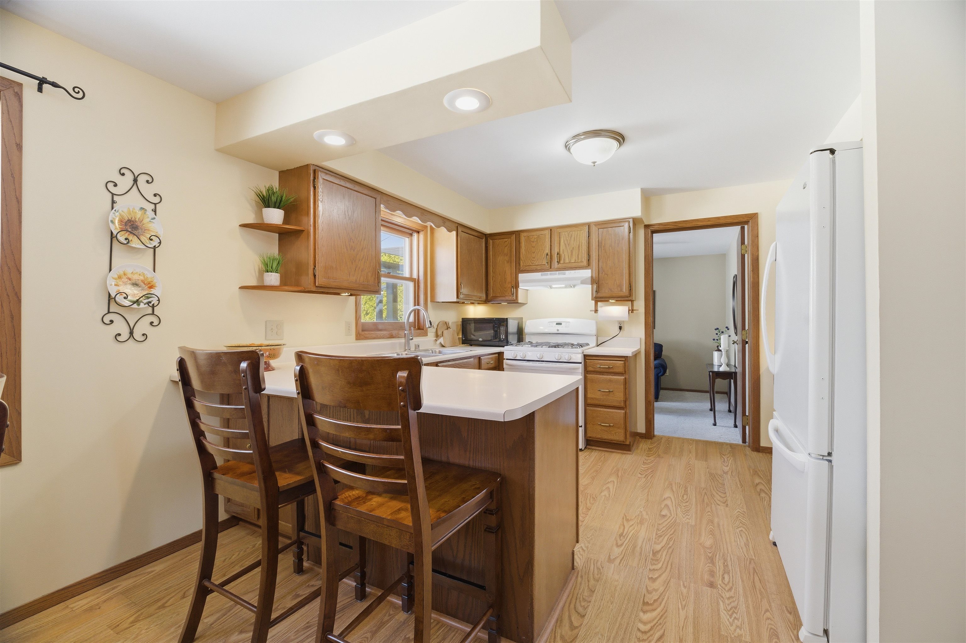 705 South Goldenrod Drive Appleton, WI 54914 - Photo 7 of 34