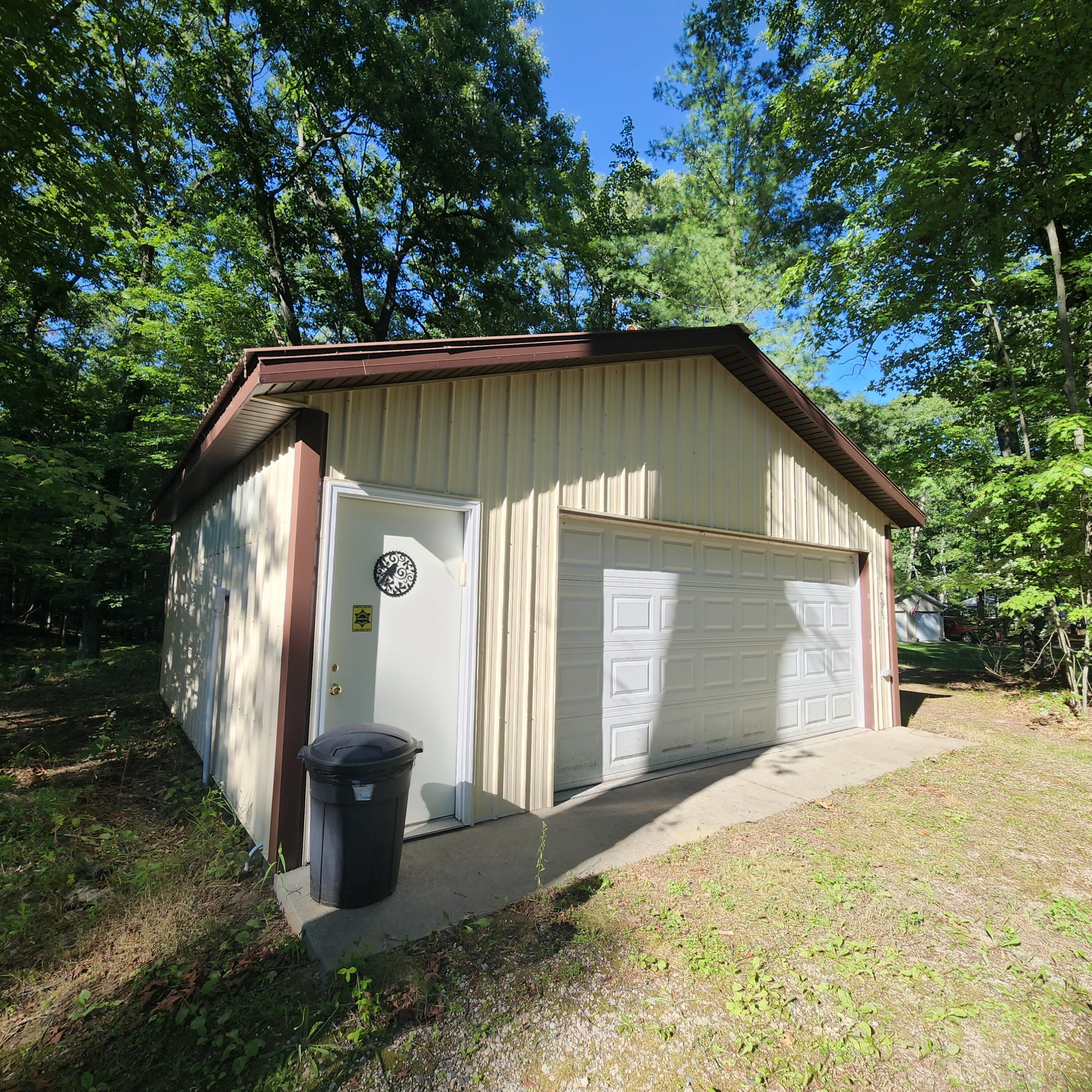 8448 East 8th Street Reed City, MI 49677 - Photo 5 of 25 20220822_173100