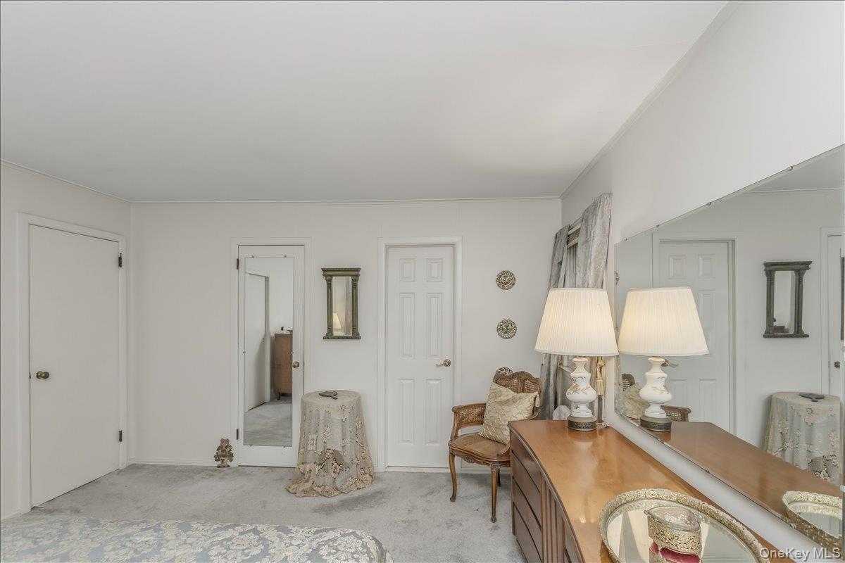 9 Fox Ridge Lane Locust Valley, NY 11560 - Photo 18 of 31
