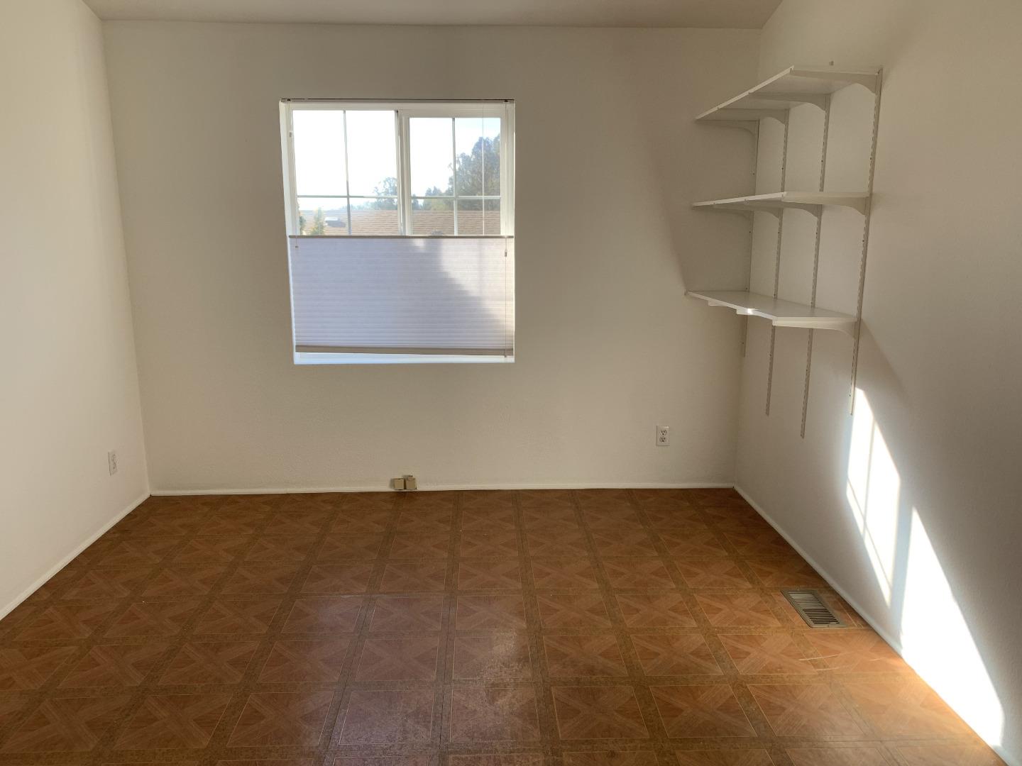 270 Hames Road, Unit 7 Watsonville, CA 95076 - Photo 8 of 19 Gallery Image 8