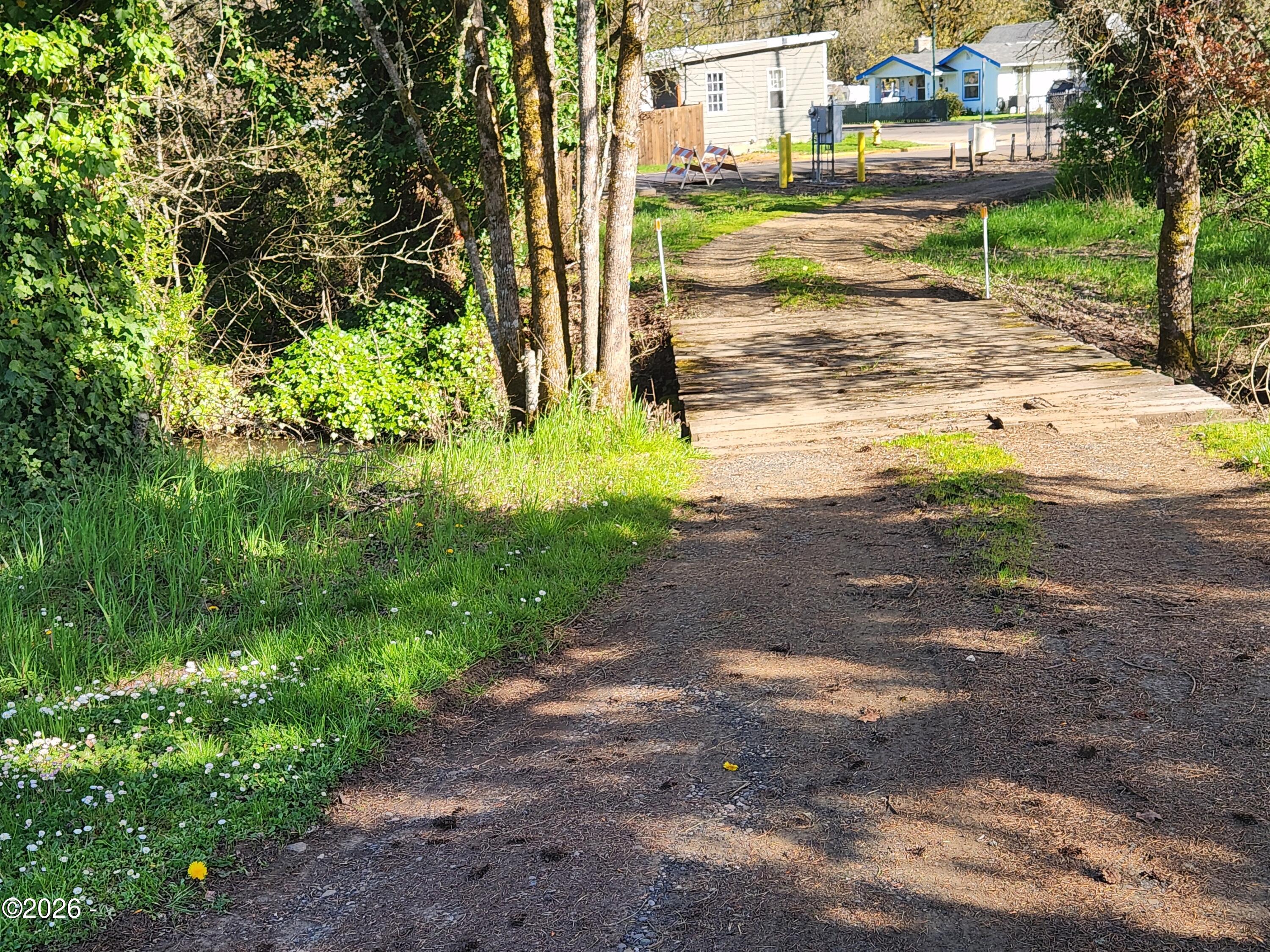 819 West Main Street Sheridan, OR 97378 - Photo 8 of 14 Driveway off of Western