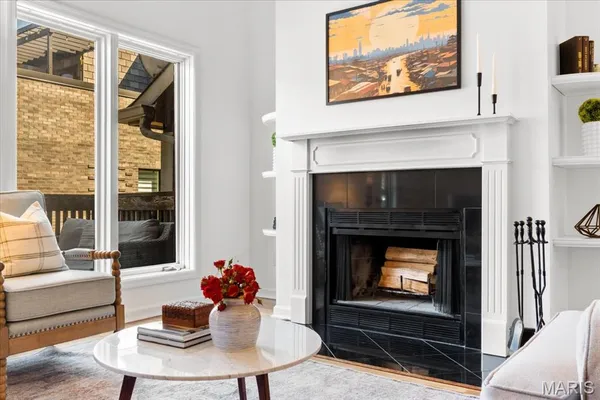 $315,000 | 4111 West Pine Boulevard, Unit 12, St. Louis, MO 63108