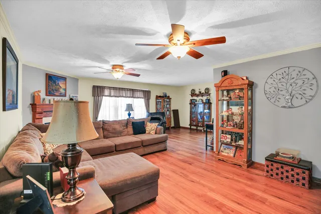 $255,000 | 2128 Bonnie Lane, Monticello, IL 61856