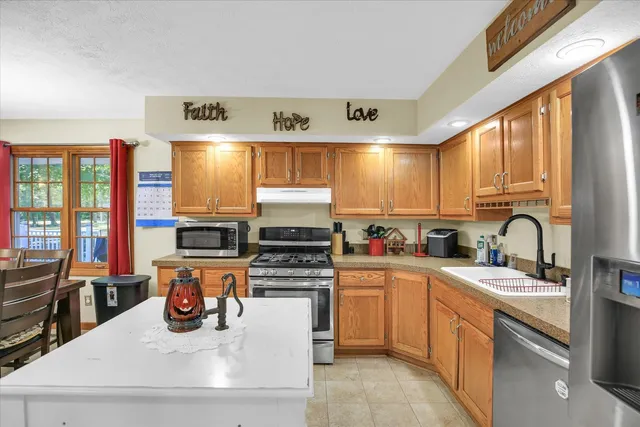 $255,000 | 2128 Bonnie Lane, Monticello, IL 61856