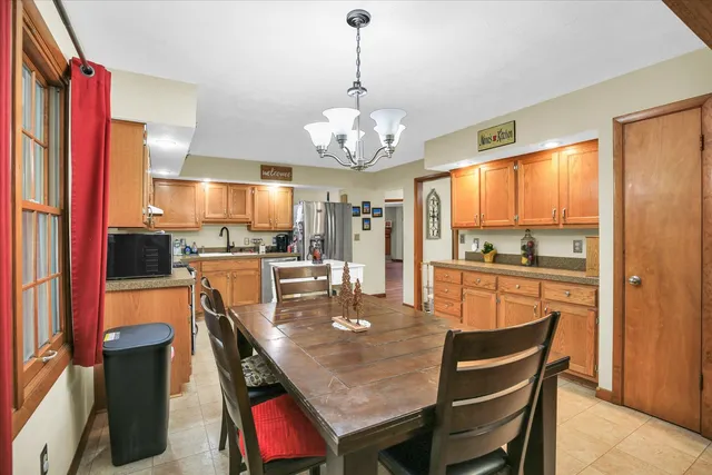 $255,000 | 2128 Bonnie Lane, Monticello, IL 61856