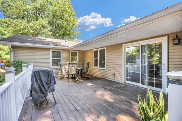 $255,000 | 2128 Bonnie Lane, Monticello, IL 61856