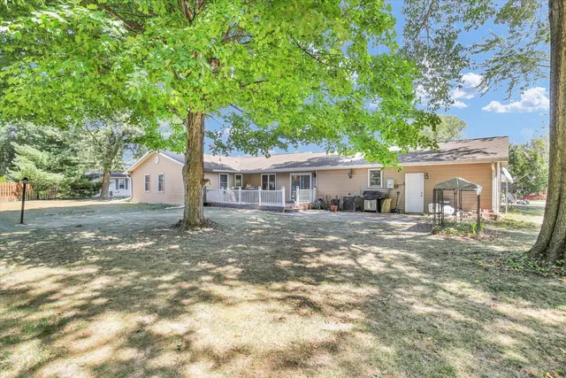 $255,000 | 2128 Bonnie Lane, Monticello, IL 61856