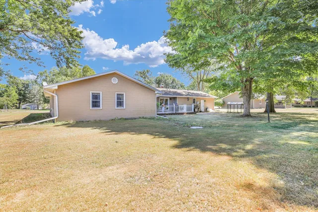 $255,000 | 2128 Bonnie Lane, Monticello, IL 61856