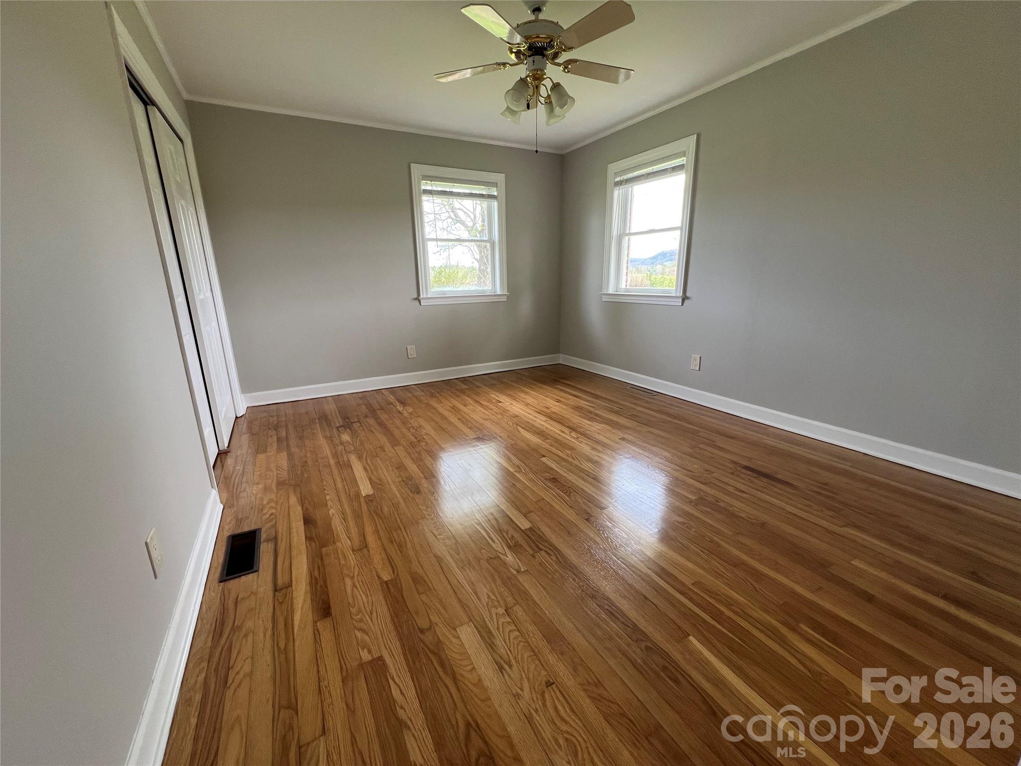 93 Laycock Road Hendersonville, NC 28792 - Photo 16 of 34