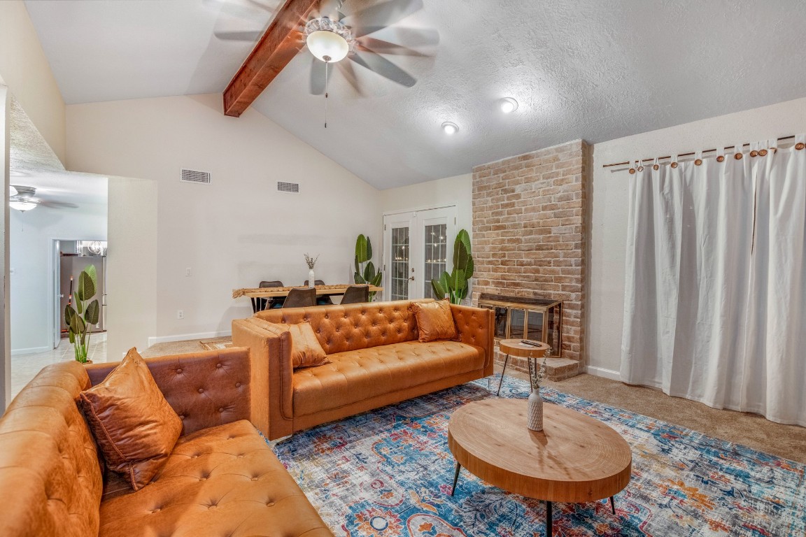 2539 Jester Lane Stafford, TX 77477 - Photo 7 of 16 a living room with furniture and a breakfast area