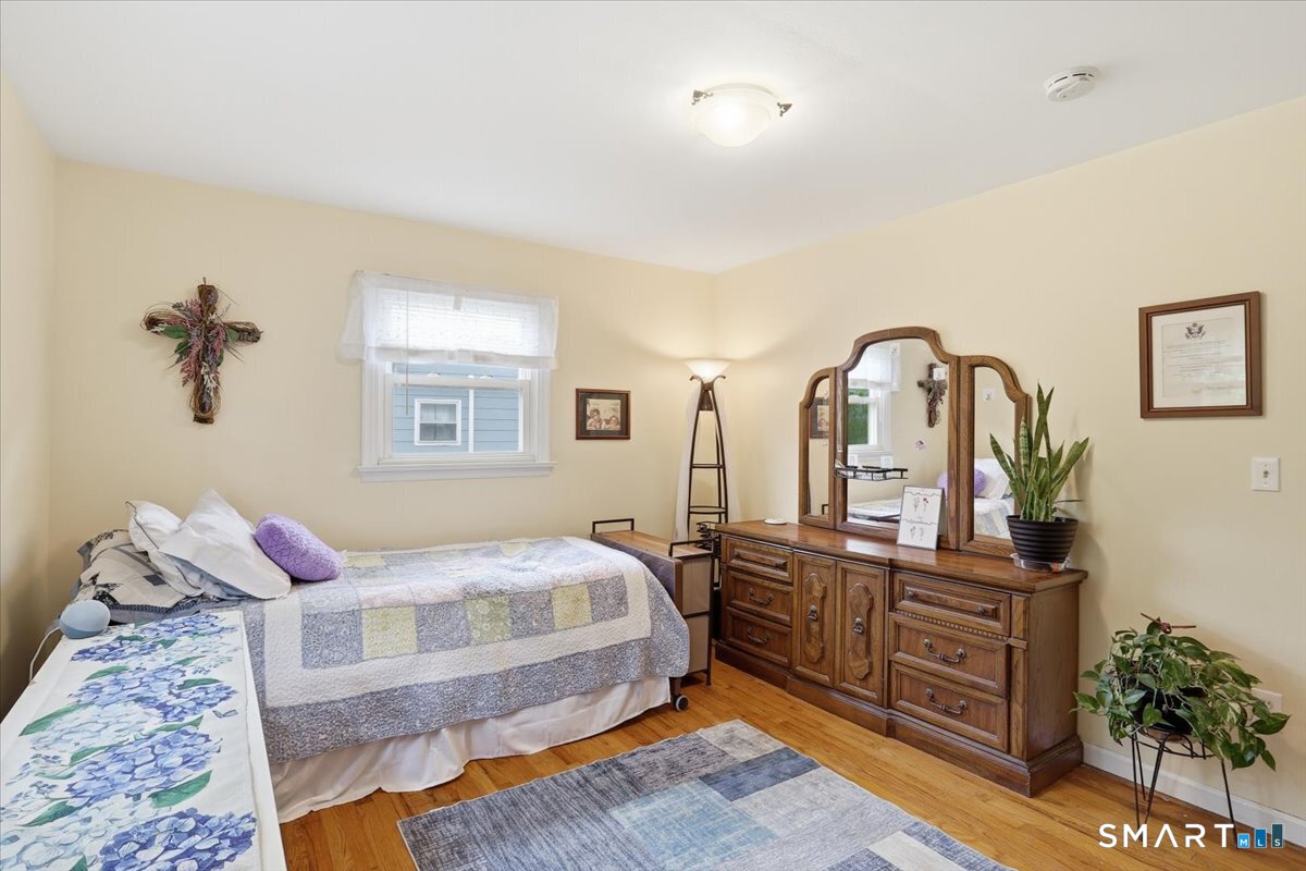 31 Iron Street Ledyard, CT 06339 - Photo 19 of 40