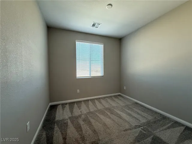 $2,050 | 6579 Dove Point Place, Las Vegas, NV 89130