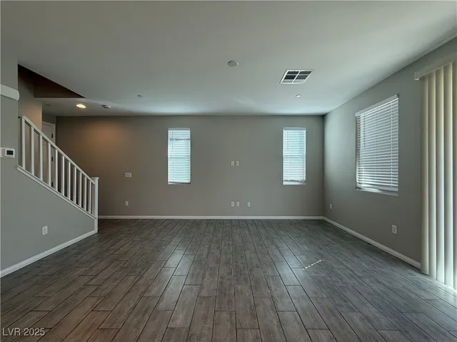 $2,050 | 6579 Dove Point Place, Las Vegas, NV 89130