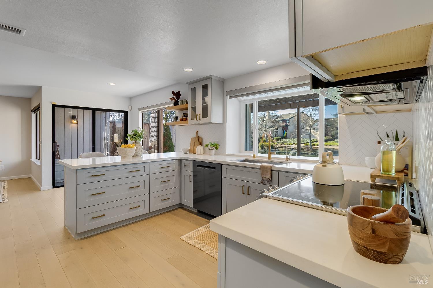 179 Oyster Pond Road Alameda, CA 94502 - Photo 32 of 98